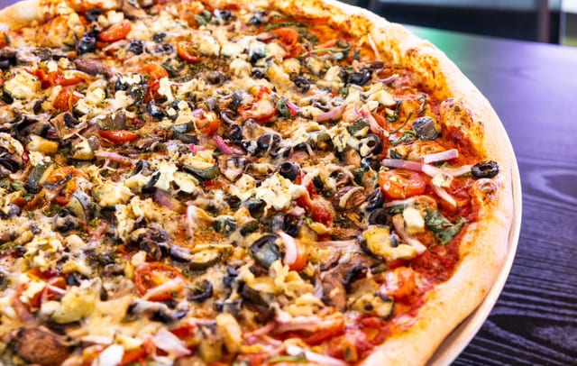 Grilled Veggie Pizza 18".